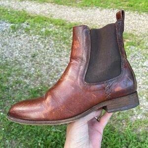 Frye Chelsea Boots Size 6 B Woman’s